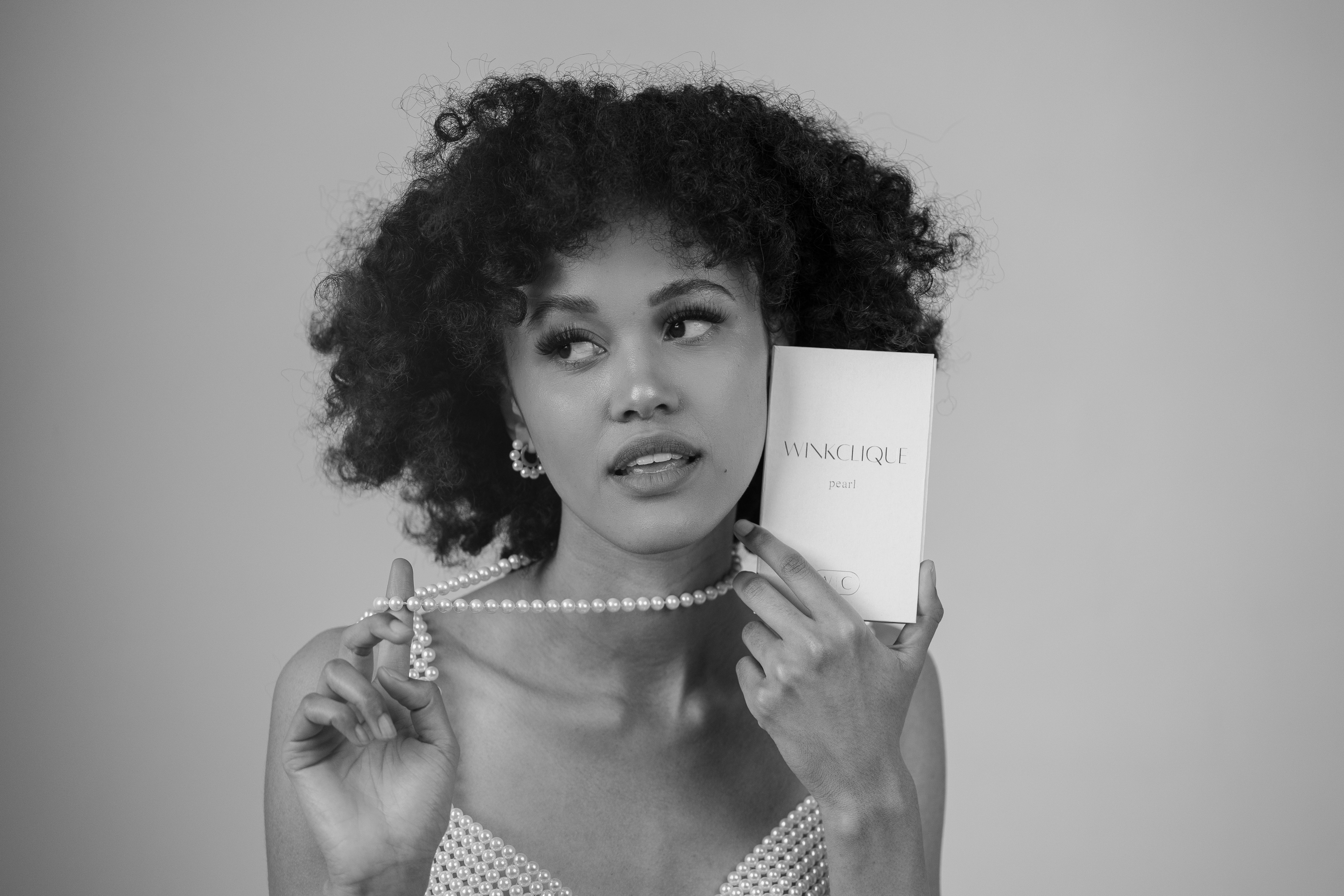 Discover the Hidden Treasures of Pearl – Clique Lashes & Beauty