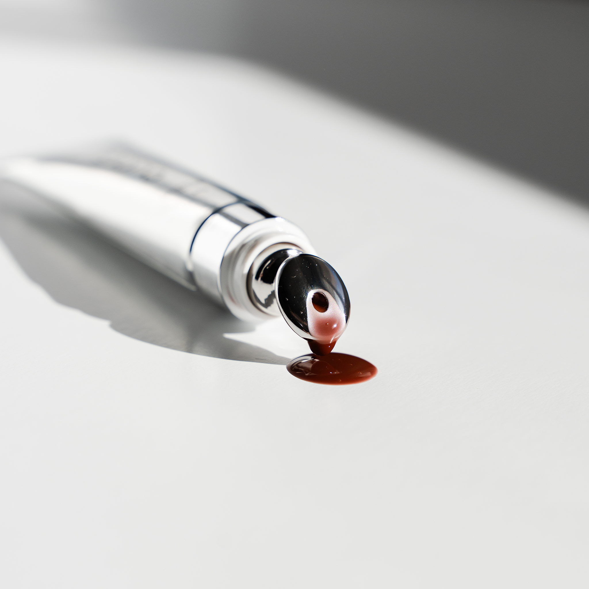 Image of LIP LUSTRE (CHERRY COLA)